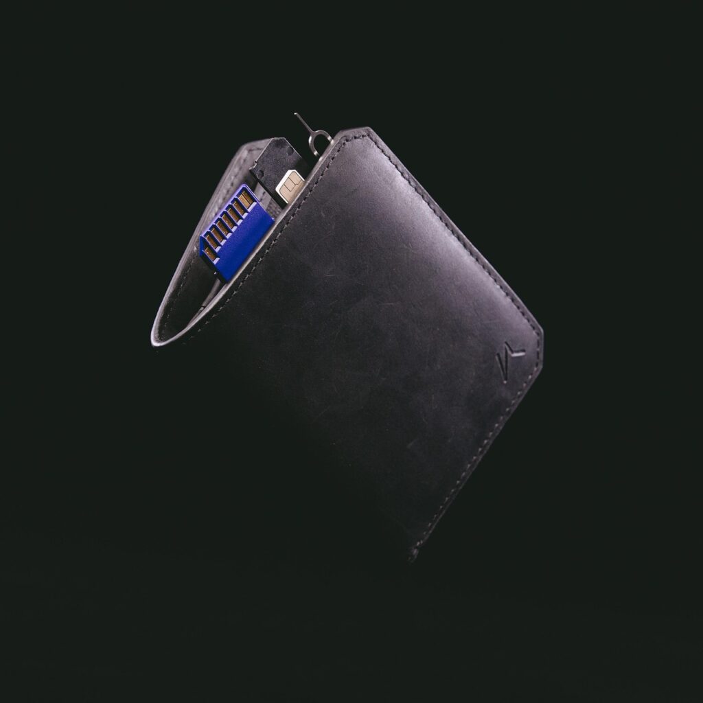 kaizen wallet, black leather wallet, slim wallet, crazy horse leather, minimalist wallet
